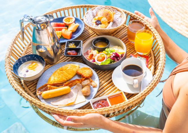 Blog: Foodie paradise - tray of breakfast food