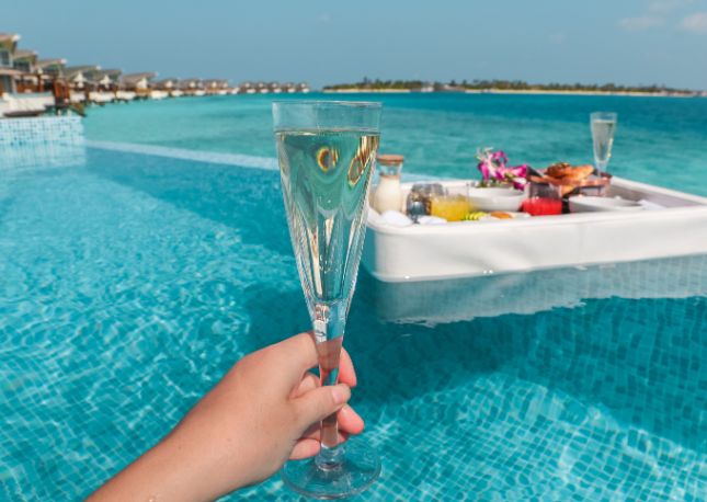 Romantic breakfast in Maldives